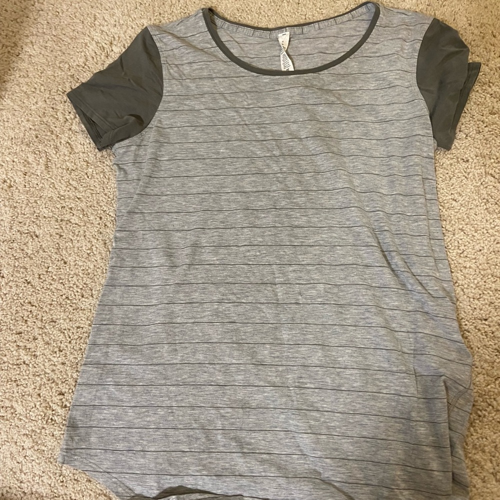 Lululemon top